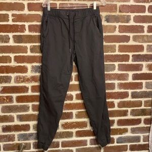 Urban Pipeline jogger pants size small